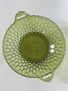 VINTAGE INDIANA GLASS Green Honeycomb Glass Dish
